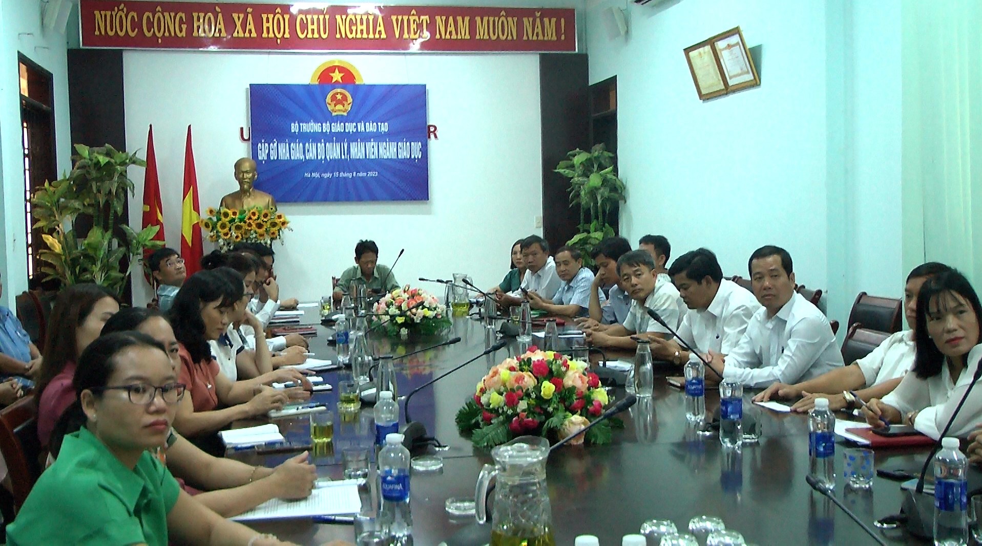 Chương trình “Bộ Trưởng Bộ Giáo dục và Đào tạo gặp gỡ nhà giáo, cán bộ quản lý, nhân viên Ngành giáo dục và Đào tạo năm 2023